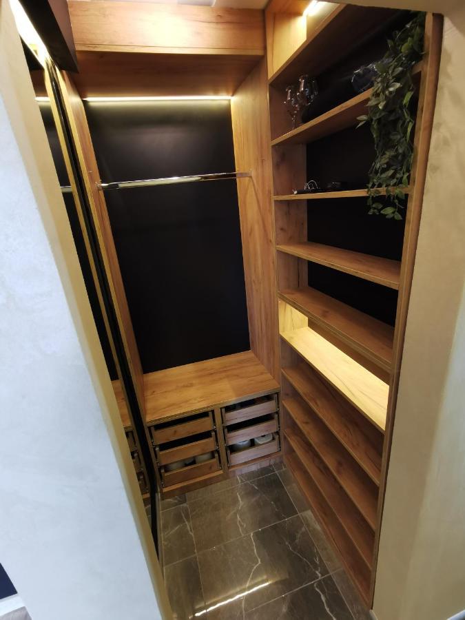 Brend New Luxurious Apartment In Downtown With Free Parking Novi Sad Exterior foto